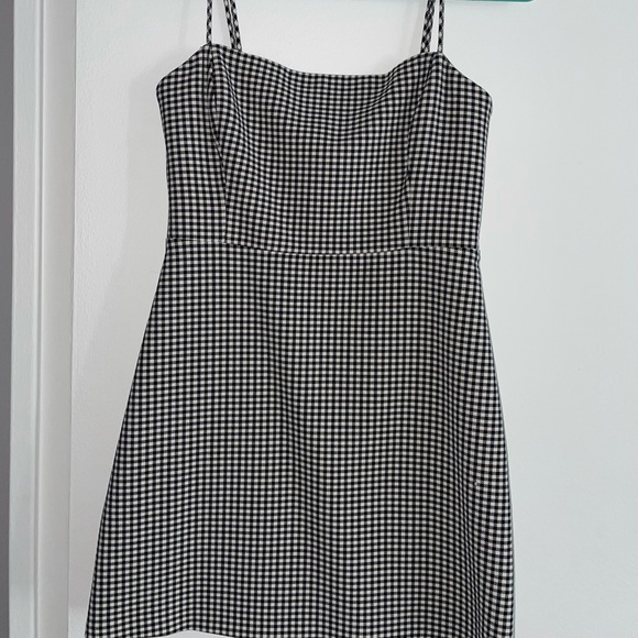 Wilfred Dresses & Skirts - Aritzia Black and white checkered mini dress